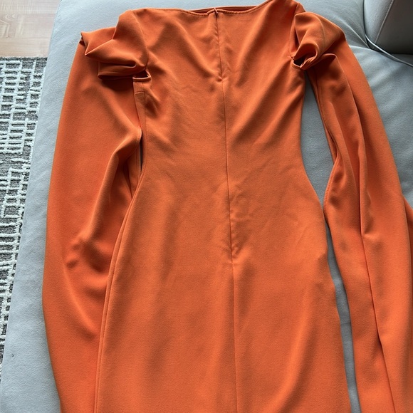 SOLACE LONDON Sadie Cape-effect Crepe Gown in Apricot Size UK 4 / US 0 - Picture 10 of 10